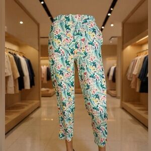 Duluth Trading Company Women's Dang Soft Tapered Ankle Pants- Hummingbird/Floral